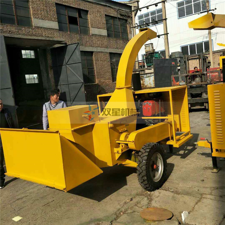 樹枝粉碎機客戶發貨現場