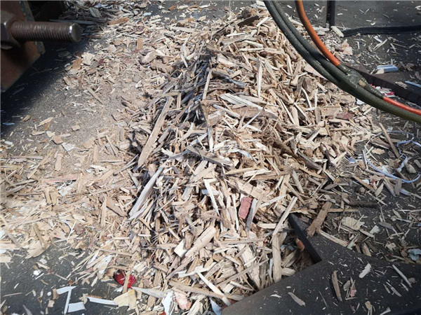 模板破碎機設備破碎效果