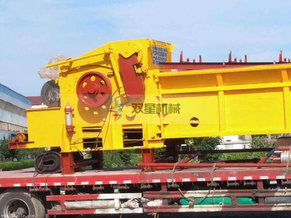 模板破碎機1400型設備發(fā)往河北保定