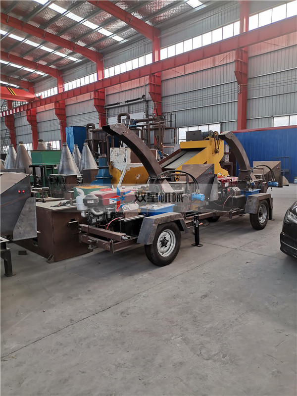 小型樹枝粉碎機廠家現場