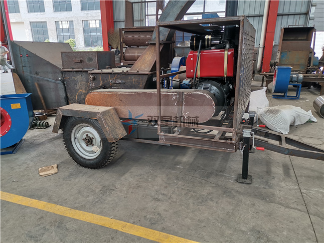 1000型樹(shù)枝粉碎機(jī)廠家現(xiàn)貨實(shí)拍