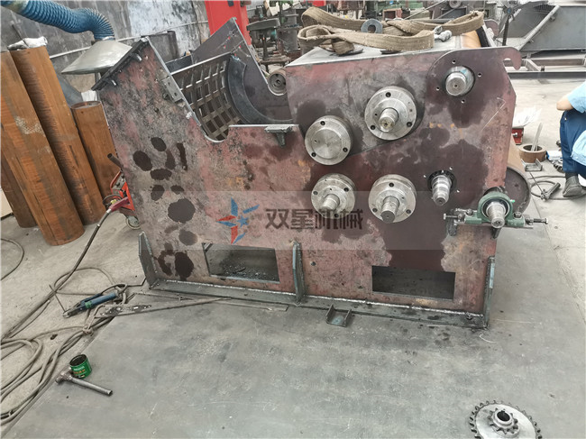 模板破碎機還賺錢嗎？模板破碎機多少錢一臺？