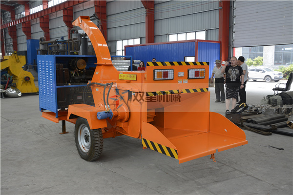 移動樹枝粉碎機內部結構圖是怎樣的？包括哪些部件？