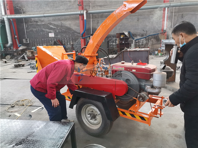 樹枝粉碎機是理想的樹枝、木材等木料粉碎處理設備