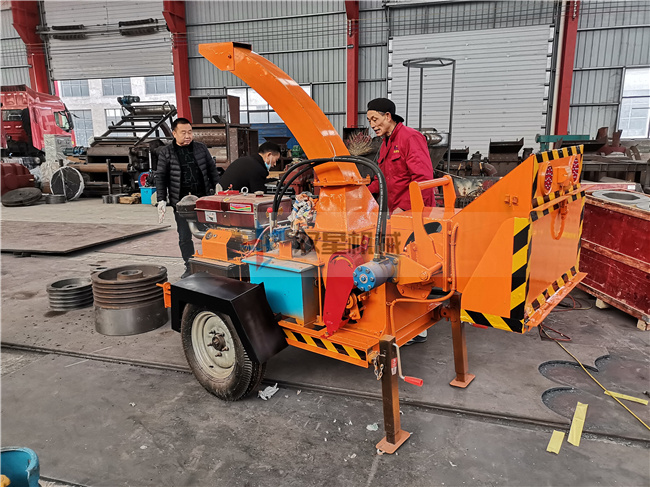 樹枝粉碎機廠家關(guān)于設(shè)備優(yōu)越性能的介紹