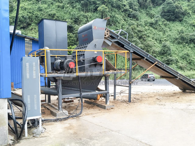 <a href='http://m.xianhfw.com' target='_blank'><span>木材粉碎機(jī)</span></a> 木材粉碎機(jī)