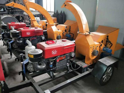 移動(dòng)式樹(shù)枝粉碎機(jī)干料濕料處理都不在話下